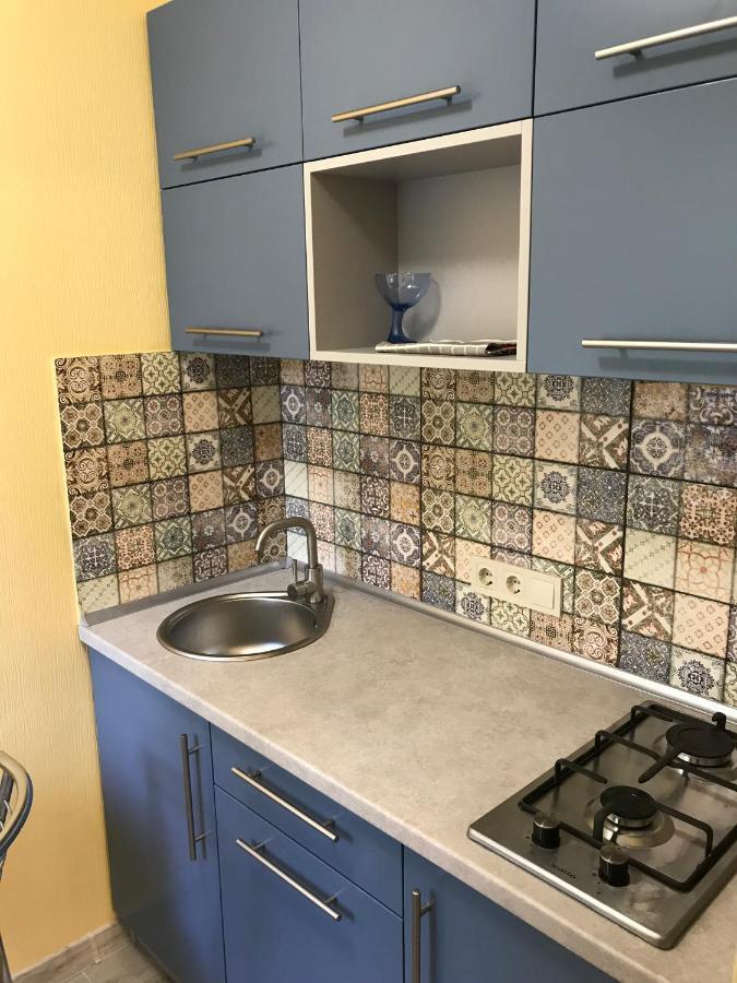Киев Сдам Посуточно Ул Доброхотова 28 Daily Rent Kyiv St Dobrokhotova 28アパートメント エクステリア 写真
